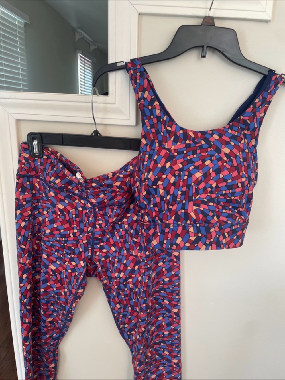 Fabletics Navy Crystalline Workout Set Leggings And Sports Bra Size Large - Picture 4 of 8